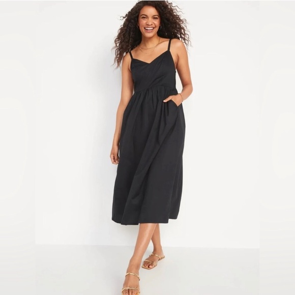 Old Navy Dresses & Skirts - Old Navy Black Midi A-Line Dress